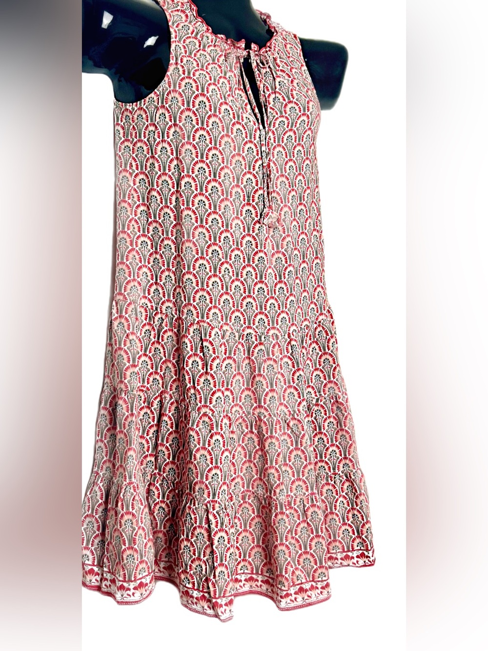 🌷*NWOT Max Studio Neck Tassel Patterned Dress
